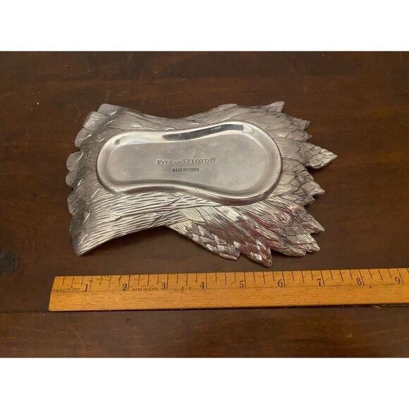 Decorative Fitz and Floyd Asparagus Shaped Serving Dish - Picture 2 of 4